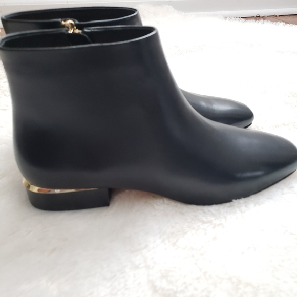 Pour la Victoire Setta Black Ankle Boots NEW - Picture 8 of 8